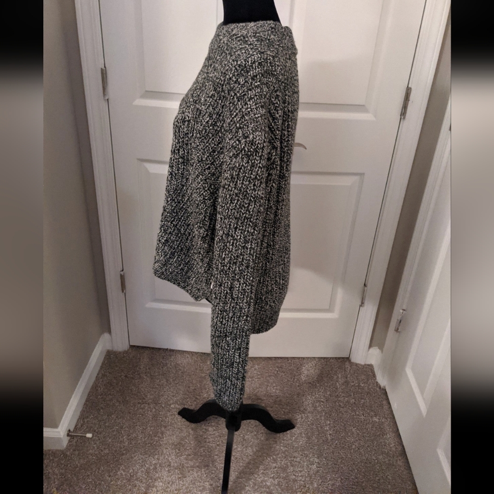 Karen Kane High Low Designed Black & White Tweed Sweater NWT MSRP $118 - Picture 3 of 7